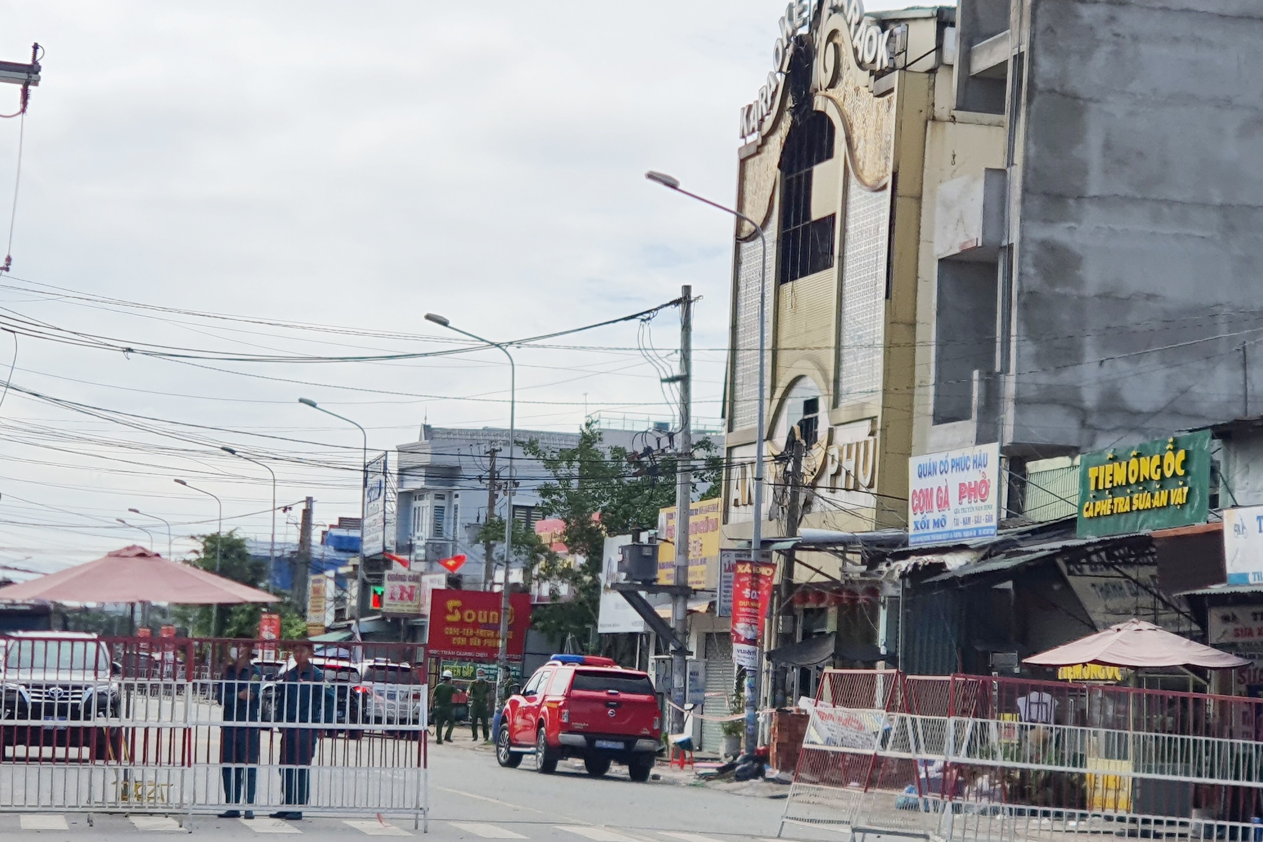 chay karaoke Binh Duong anh 1