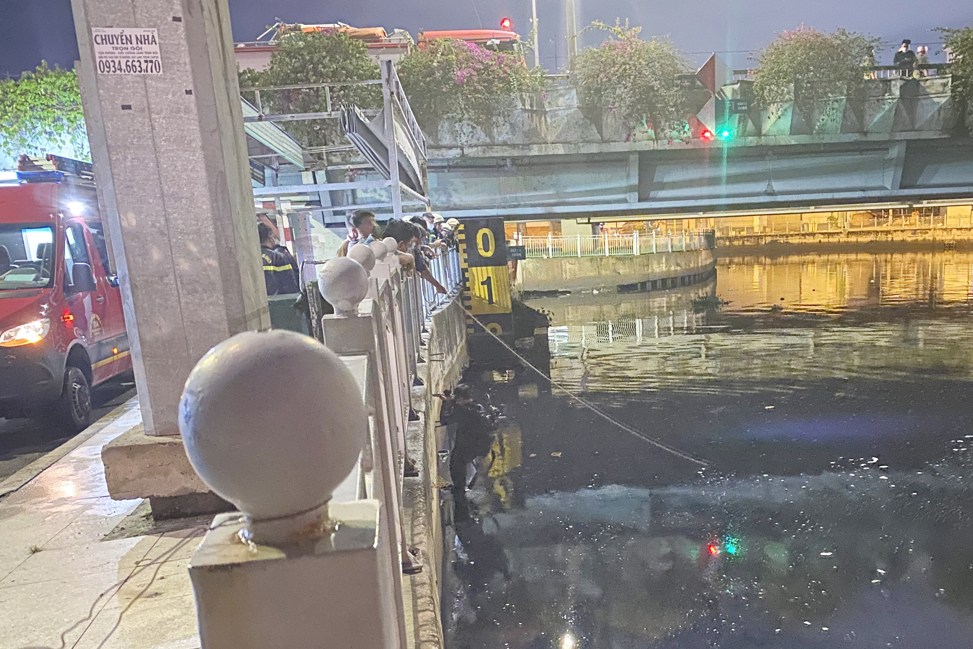 nhay kenh Lo Gom anh 1