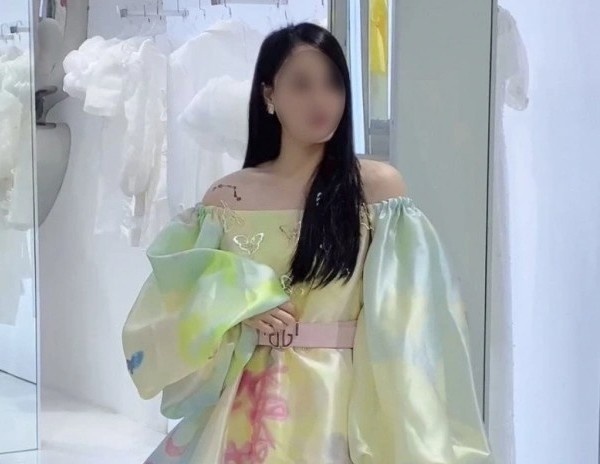 Bat ngo gia canh cua 'tieu thu sang chanh' Tina Duong hinh anh