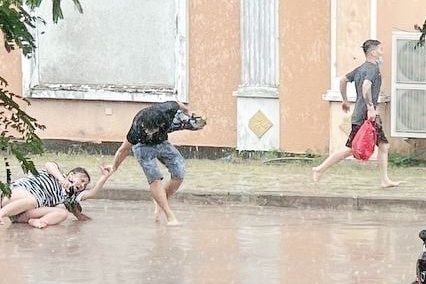 Nguoi Viet chay khoi casino: Nghi luong 1.000 USD, ai ngo nhu dia nguc hinh anh