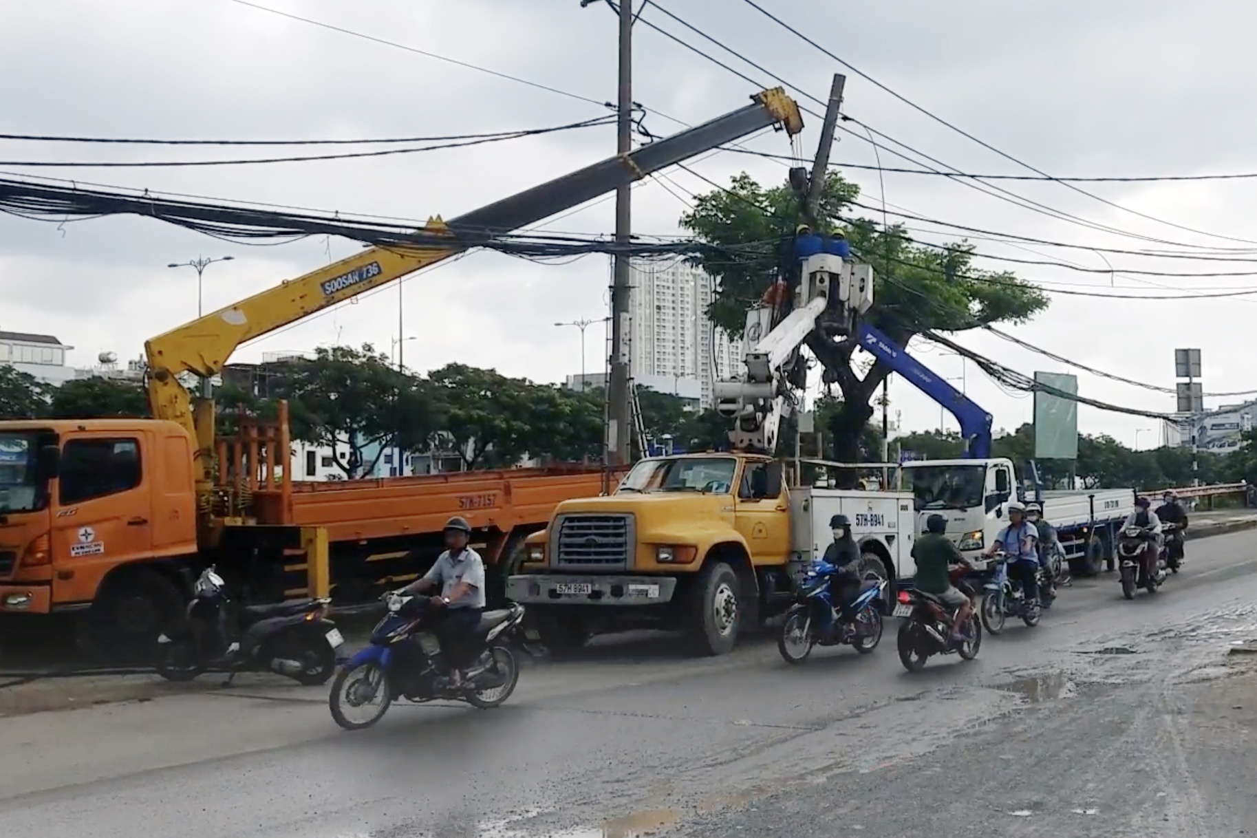 xe keo do tru dien anh 2