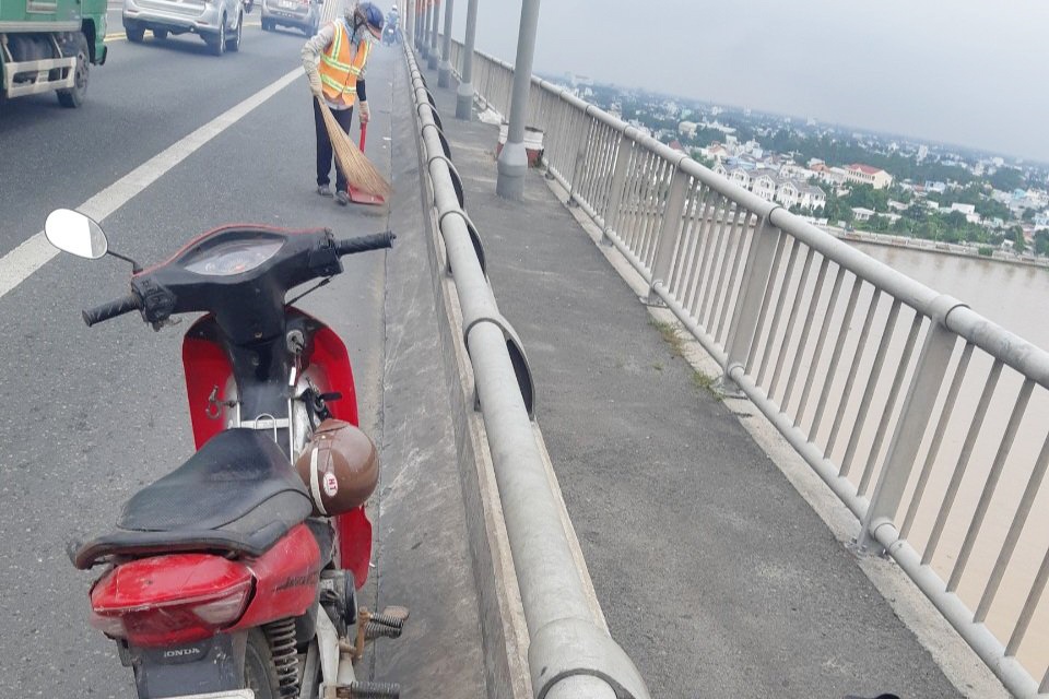 nhay cau Rach Mieu anh 1