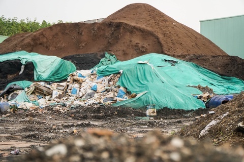 Cong ty de chat thai tran ra moi truong o Ba Ria - Vung Tau hinh anh