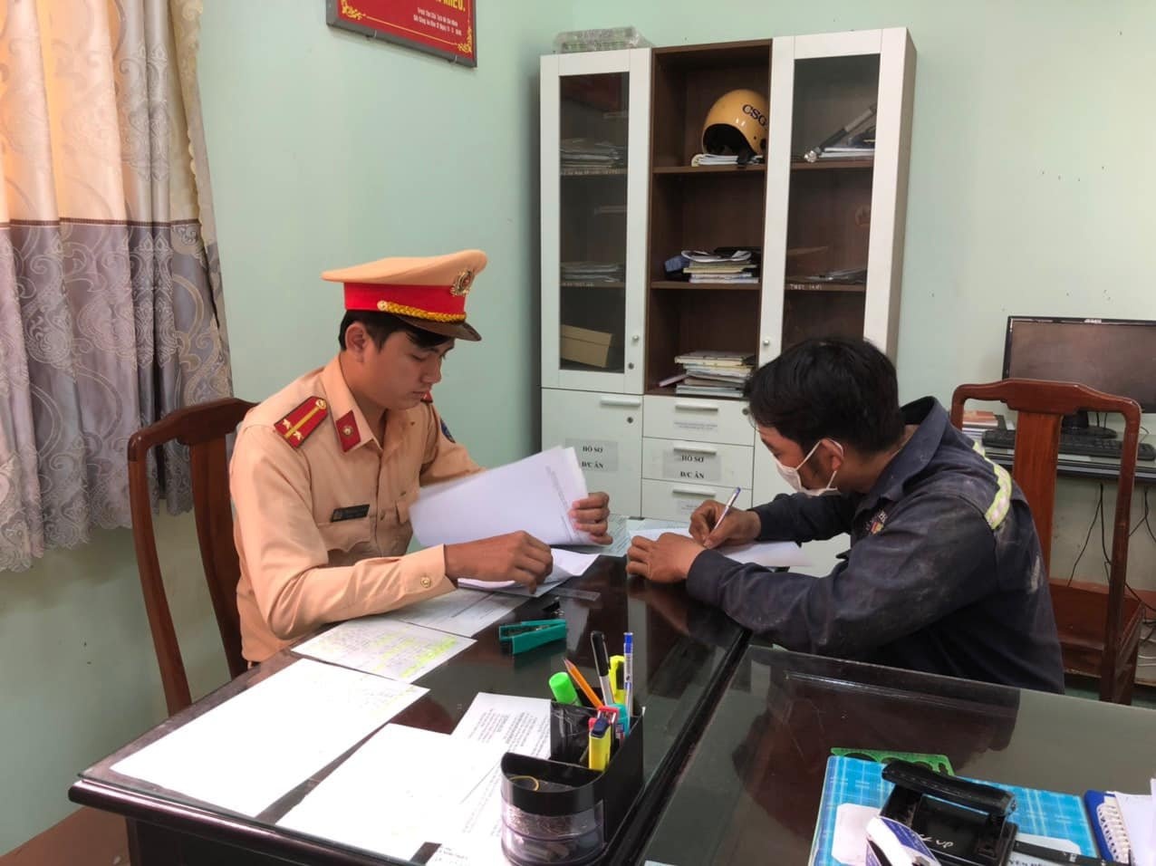 can duong xe cuu thuong anh 1