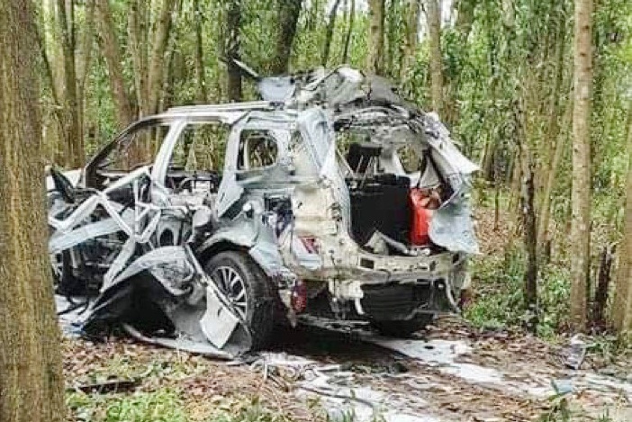 Oto chay trong rung tram, mot nguoi chet o TP.HCM hinh anh
