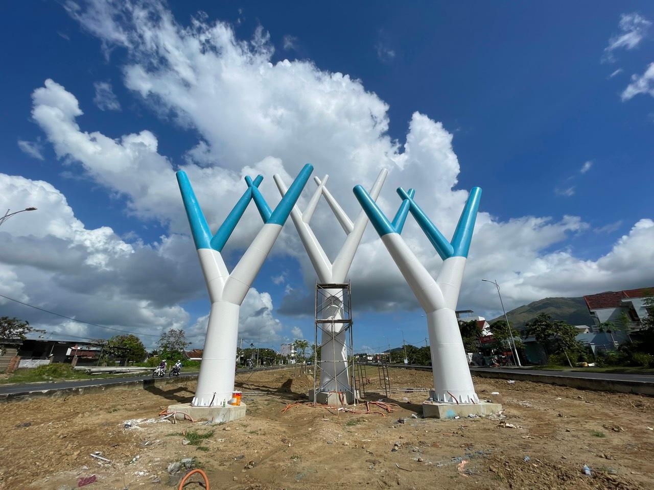 Khanh Hoa len tieng ve bieu tuong la tren duong vao Nha Trang hinh anh