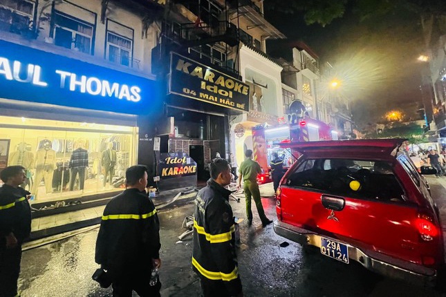 Chay quan karaoke Idol o Ha Noi hinh anh