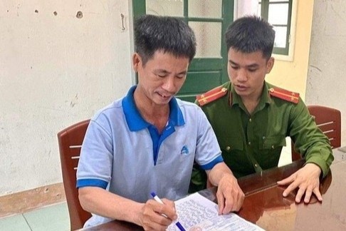 Vuot hon 1.000 km de tra tien lai cho nguoi chuyen nham hinh anh