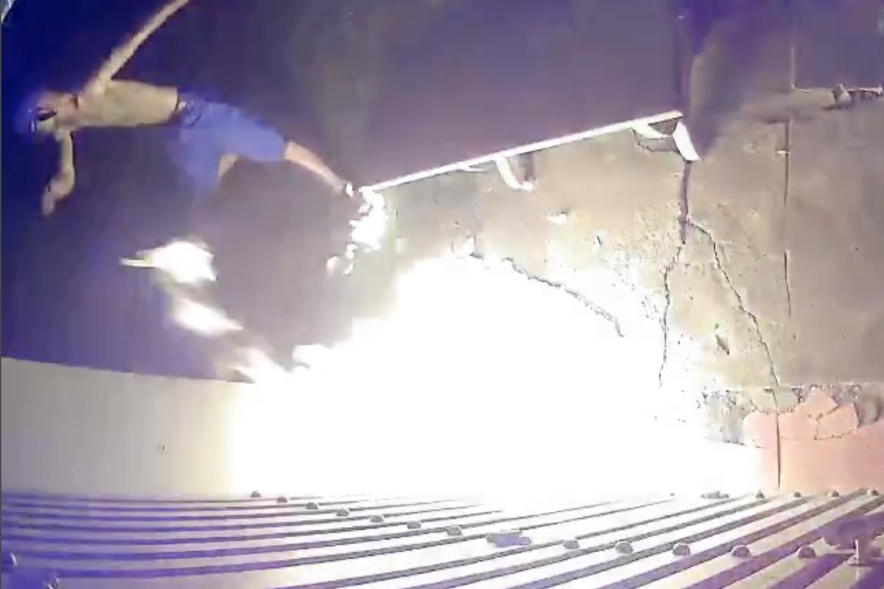 Dot nha hang xom, nguoi dan ong o TP.HCM bi lua ben vao chan hinh anh