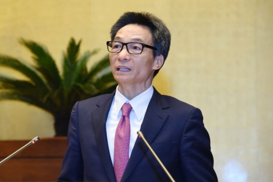 Pho thu tuong: 'Co nhat thiet phai di xe sang nhung tan pha tat ca' hinh anh