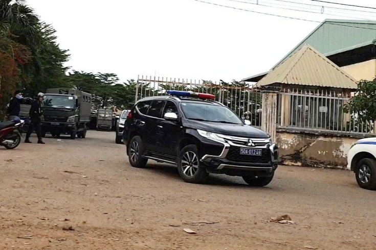 Hai trung tam dang kiem o TP.HCM bi dinh chi hoat dong hinh anh