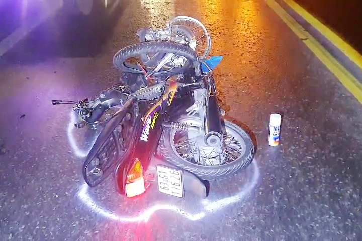 Nam thanh nien tu vong tren cau Rach Mieu sau tai nan hinh anh