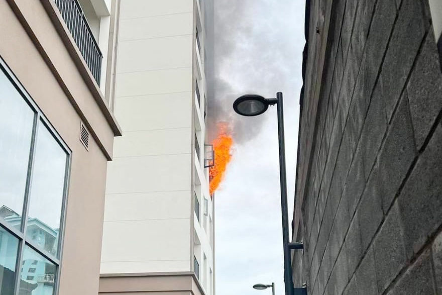 Chay o chung cu Saigon Asiana, nhieu nguoi thao chay hinh anh