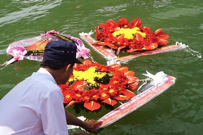 Tha hoa dang tuong nho 64 liet si Gac Ma hinh anh