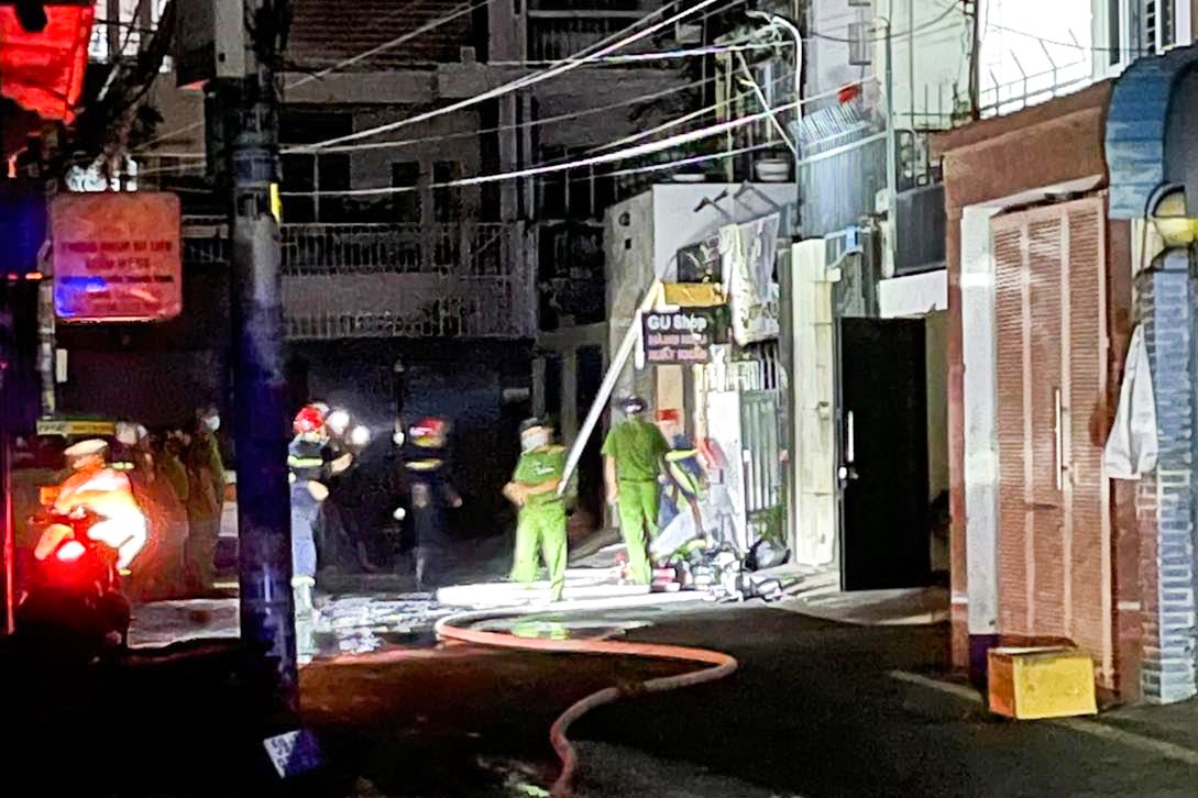 Chay cua hang thoi trang trong hem o TP.HCM hinh anh