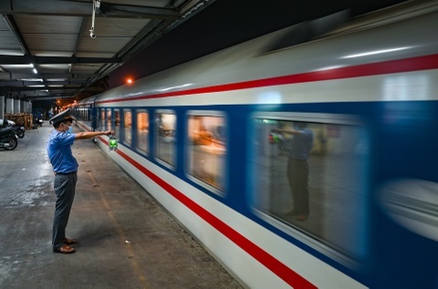 Tang cuong 52 doan tau phuc vu nguoi dan di choi dip Le 30/4 hinh anh