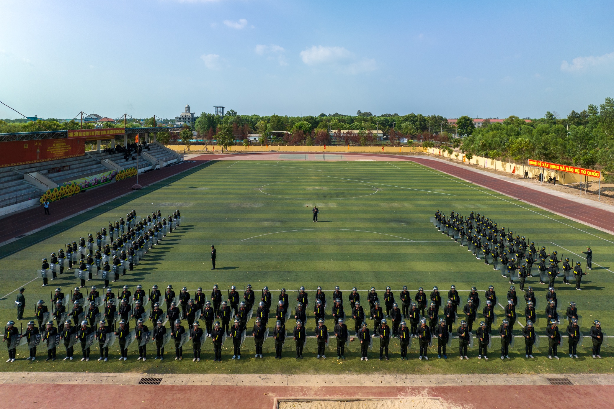 Huan luyen CSCD anh 1