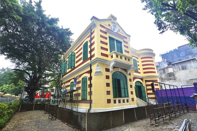 Chuyen gia Phap ly giai mau voi biet thu co duoc trung tu hon 14 ty hinh anh