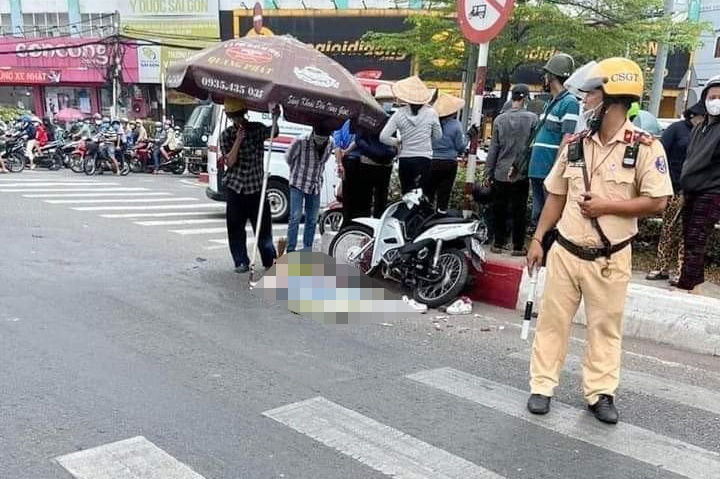 Nu sinh cao dang thiet mang khi va cham xe tai hinh anh