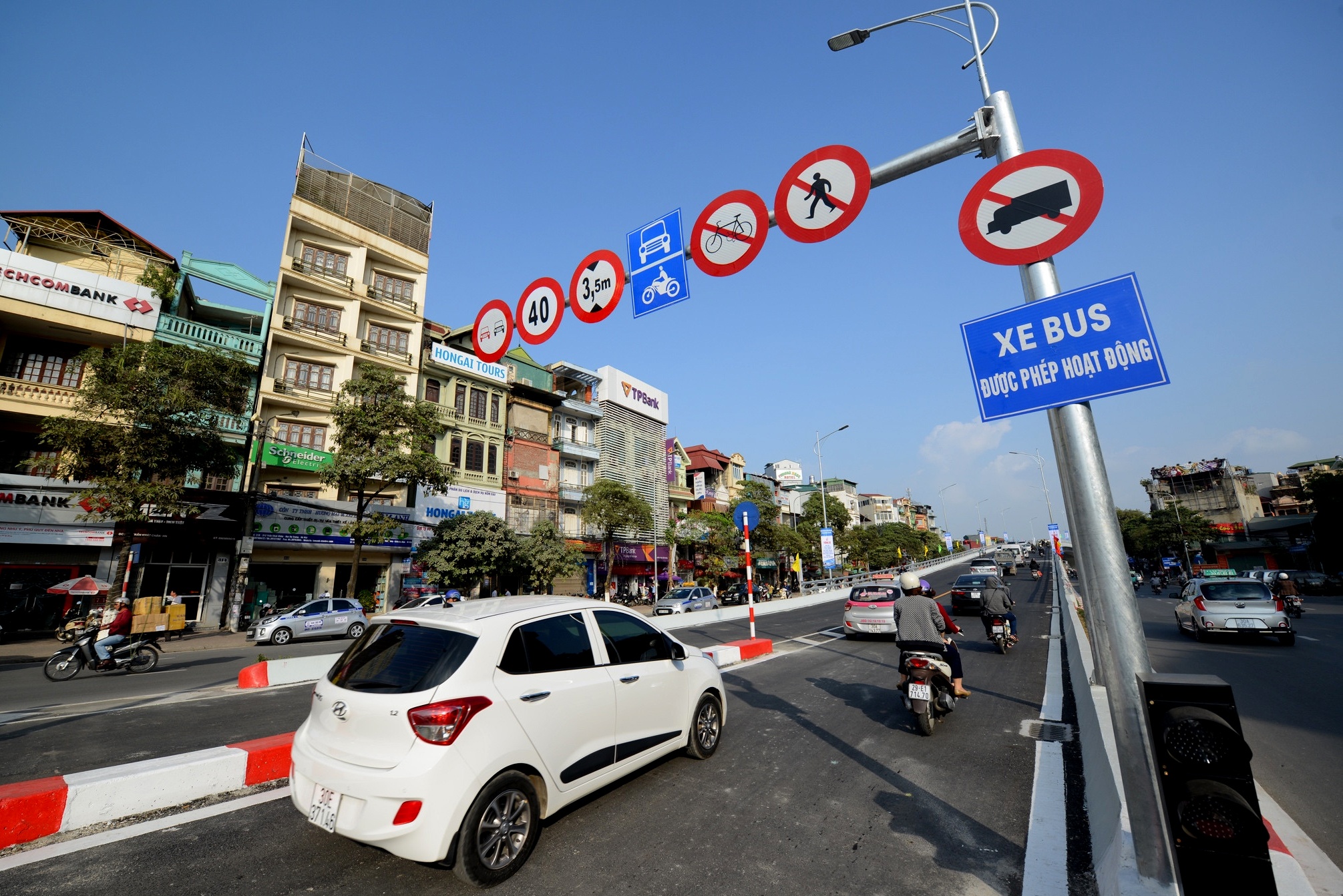 Thông xe cầu vượt  ảnh 6 Thong xe cau vuot anh 6