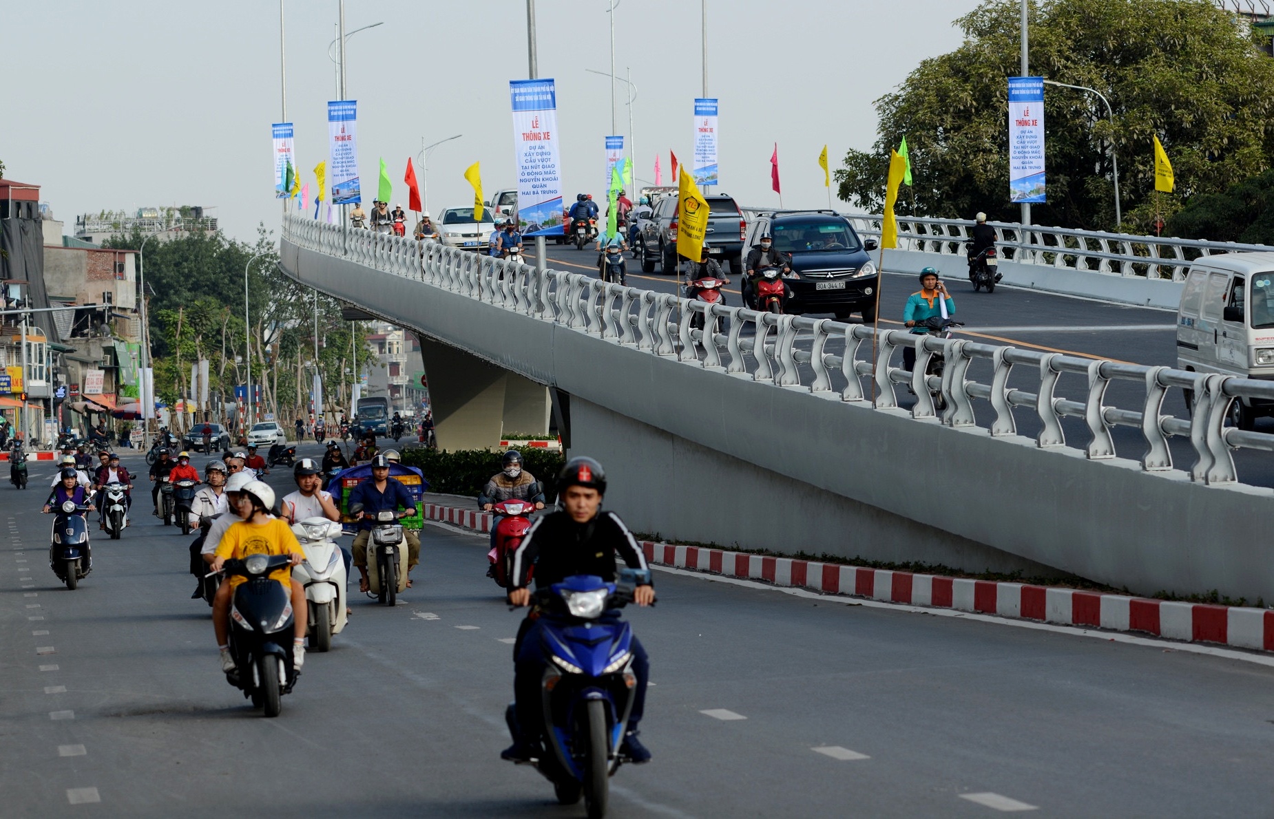 Thông xe cầu vượt  ảnh 7 Thong xe cau vuot anh 7