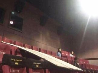 Co gai nhap vien vi mang tran rap phim Lotte roi trung hinh anh