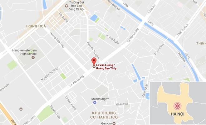 Xe máy suýt bị xe buýt nhanh đâm ảnh 2 Xe may suyt bi xe buyt nhanh dam anh 2