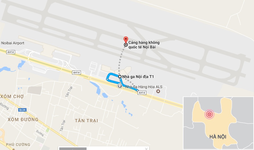 Xe romooc tông xe con biến dạng ảnh 3 Xe romooc tong xe con bien dang anh 3