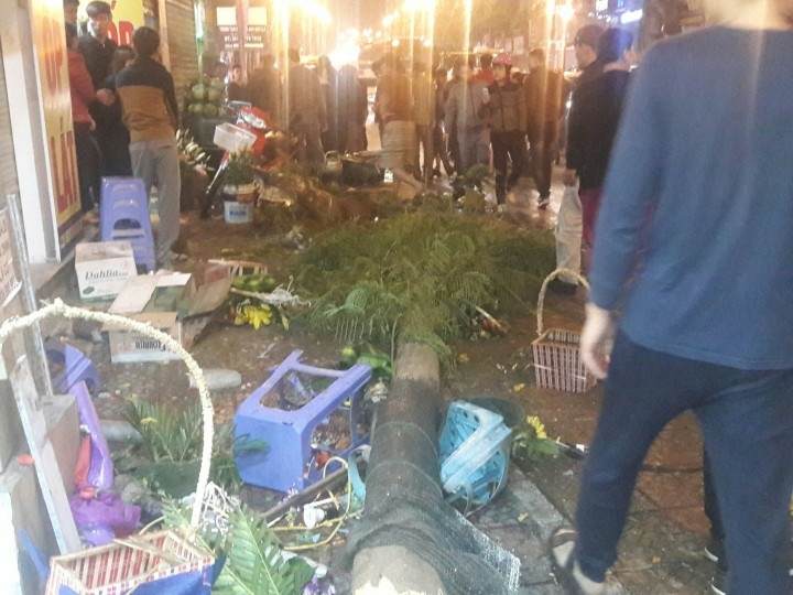 Oto dam hang loat xe may anh 1