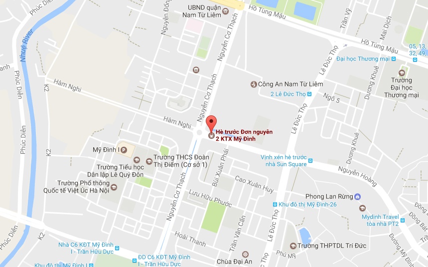 ôtô 7 chỗ lật nghiêng giữa phố ảnh 2 oto 7 cho lat nghieng giua pho anh 2