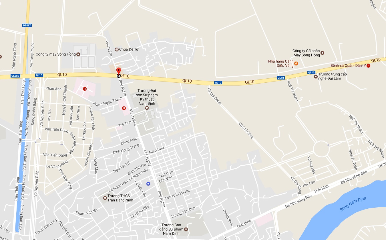 xe container de bep xe con o Nam Dinh anh 2