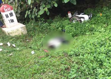 Phat hien thi the nam thanh nien 18 tuoi ven duong hinh anh