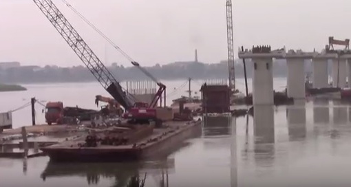 Dut cap can cau khi thi cong dam cau, 2 cong nhan tu vong hinh anh