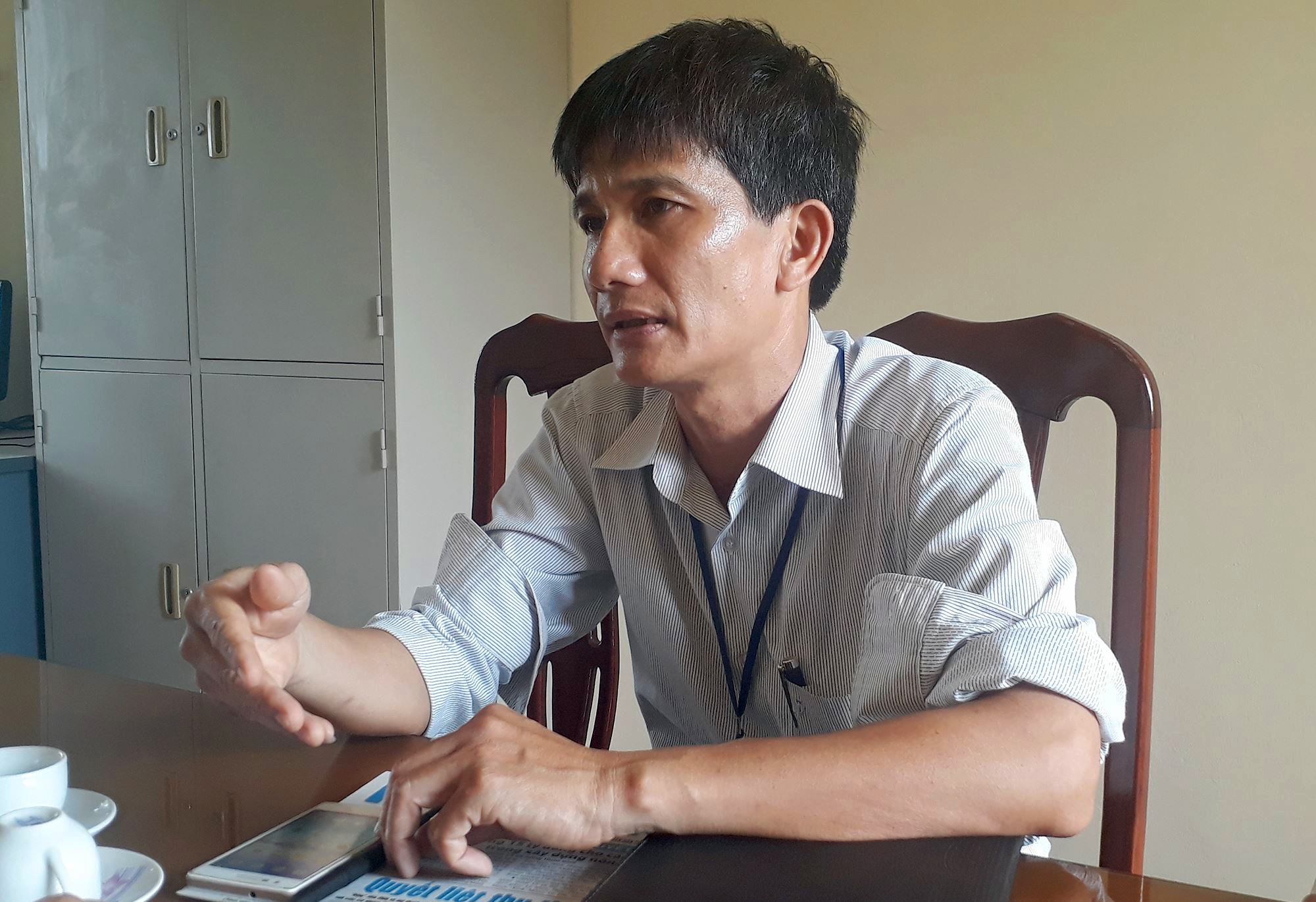 Yeu cau lanh dao xa den nha dan xin loi, xac nhan lai ly lich hinh anh