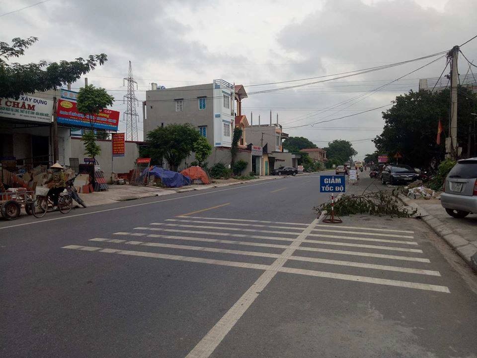 xe CSGT dam thieu nu anh 1