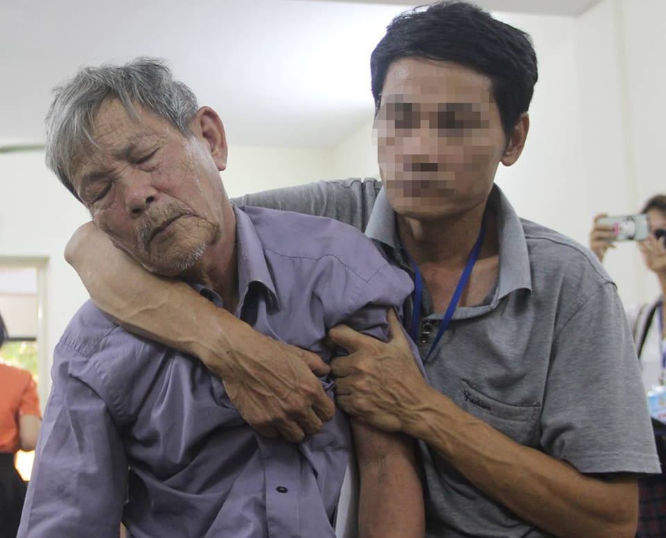 Cụ ông hiếp dâm bé gái ảnh 1 Cu ong hiep dam be gai anh 1