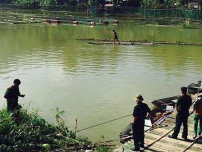 Nhay xuong song cuu ban gai, nam thanh nien tu vong hinh anh