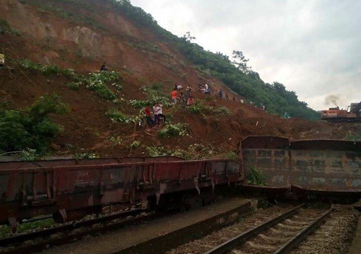 sat lo dat vui lap tau anh 1