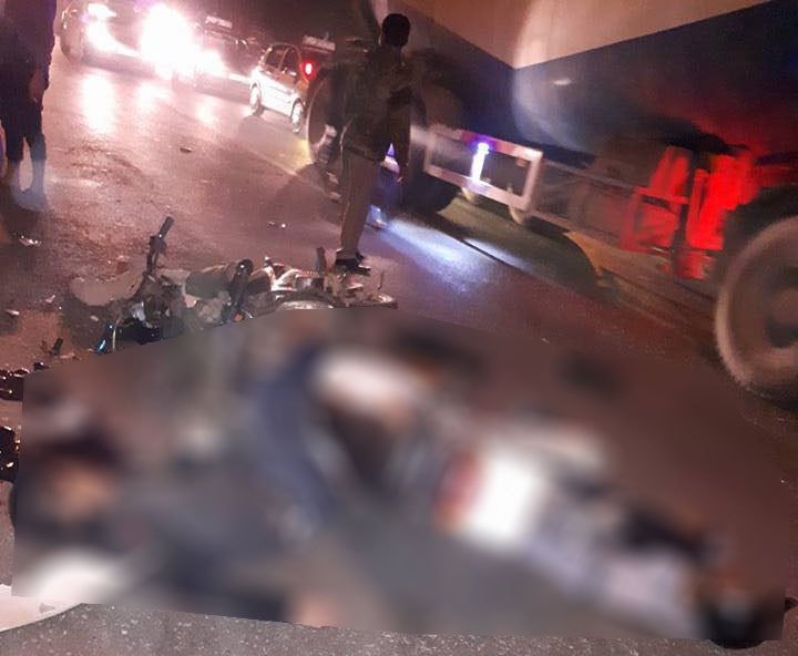 xe máy đấu đầu hai người tử vong ảnh 1 xe may dau dau hai nguoi tu vong anh 1