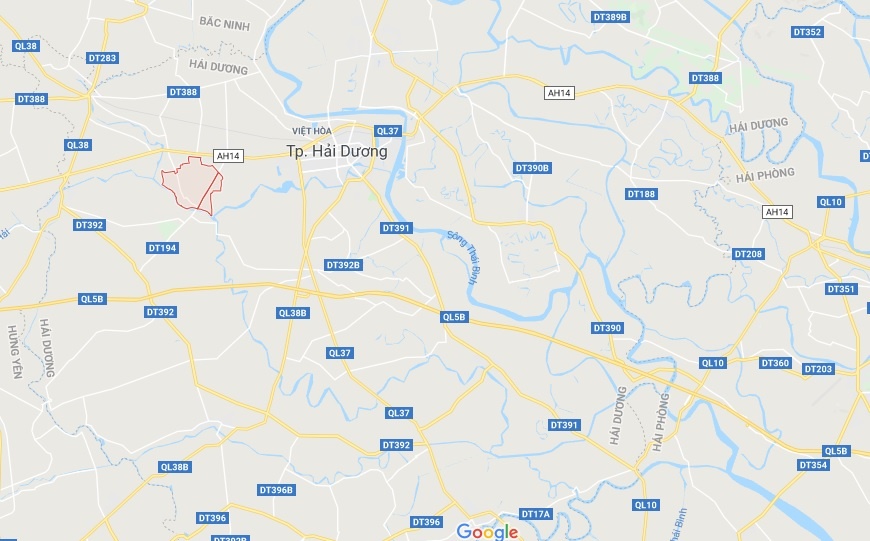 Tài xế chết trong chiếc ôtô chìm dưới sông ảnh 2 Tai xe chet trong chiec oto chim duoi song anh 2