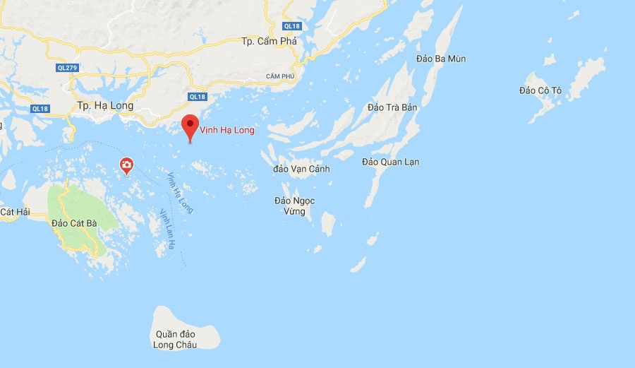 tàu chở khách du lịch chìm trên biển ảnh 2 tau cho khach du lich chim tren bien anh 2