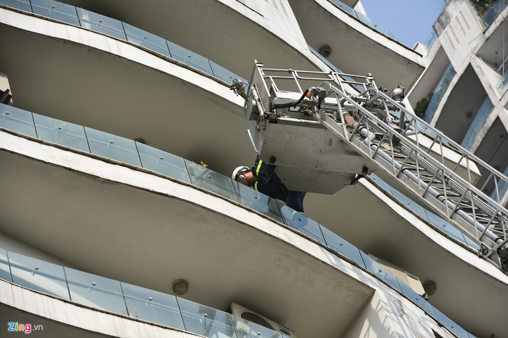 Nhan chung ke luc chay khoi chung cu cao cap boc chay hinh anh