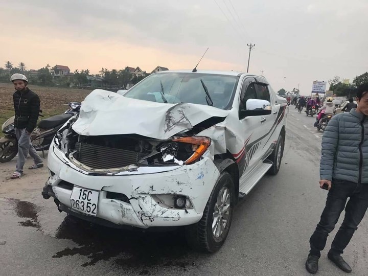 Tai xe co hoi men khi dam chet 2 nu sinh di bo hinh anh