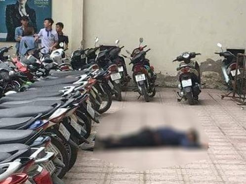 Nam sinh DH Kien truc roi tu toa nha cao tang xuong dat tu vong hinh anh