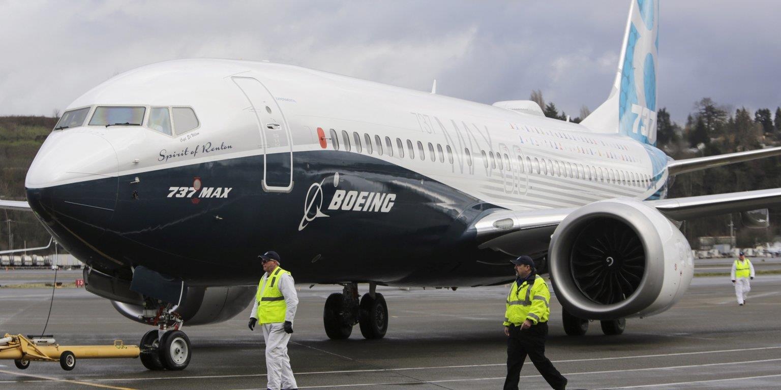 Nhan trach nhiem vu may bay roi, Boeing giam san luong 737 Max hinh anh