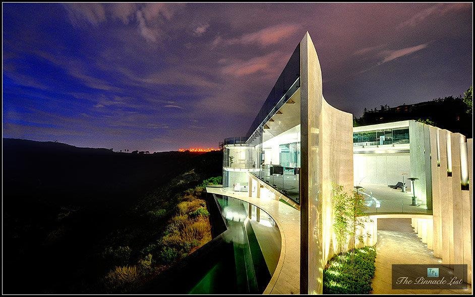 Kiet tac kien truc o La Jolla, ngoi nha doi thuc cua Iron Man hinh anh