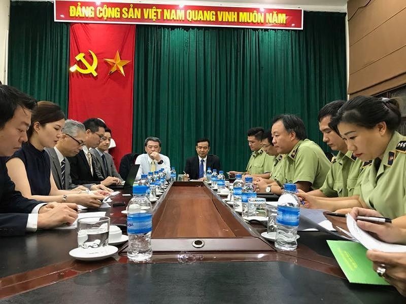 hàng Uniqlo giả ảnh 1 hang Uniqlo gia anh 1