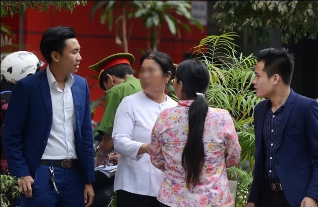 Hon 140.000 nguoi dang ban hang da cap tai Ha Noi hinh anh