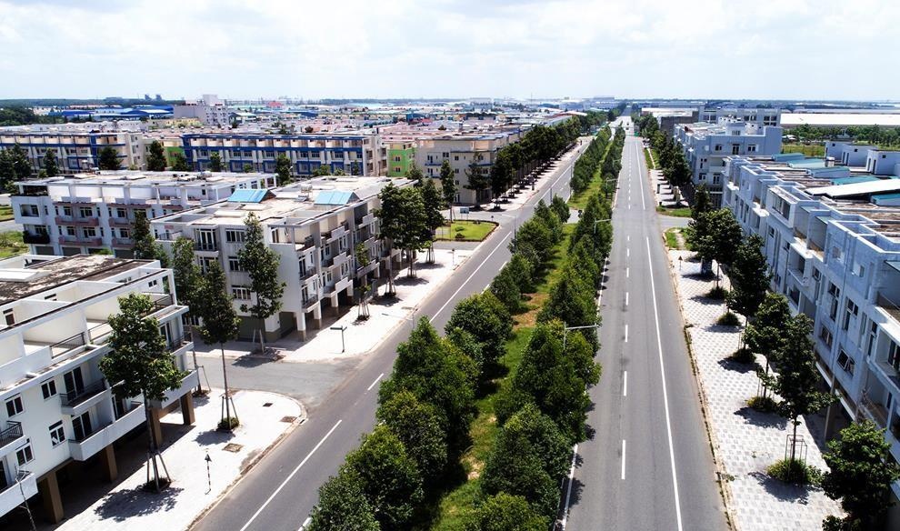 Hap dan dau tu xay nha cho cong nhan thue o Long An, Binh Duong hinh anh