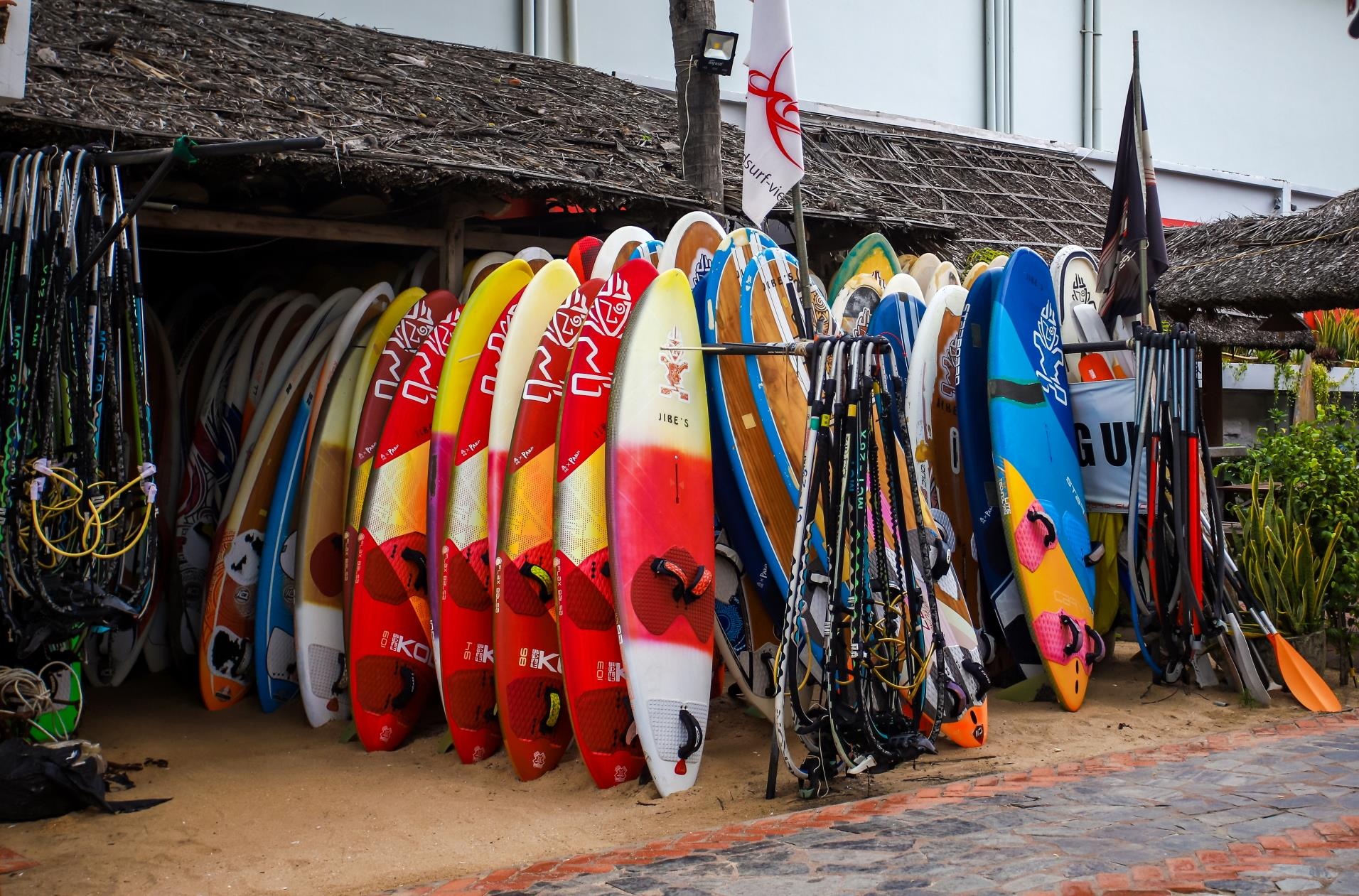 trung tam luot song 20 nam tuoi o Mui Ne anh 2